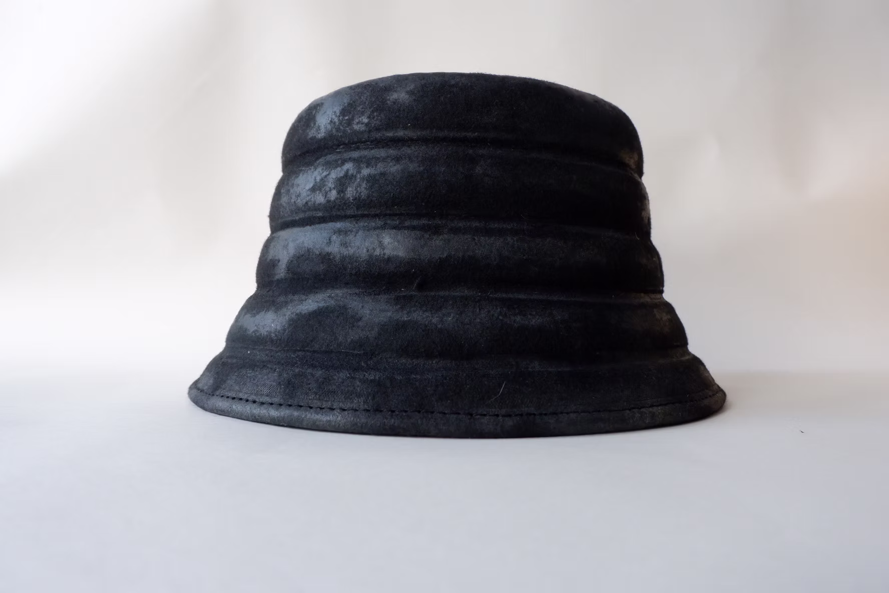 BLACK RAVE HAT